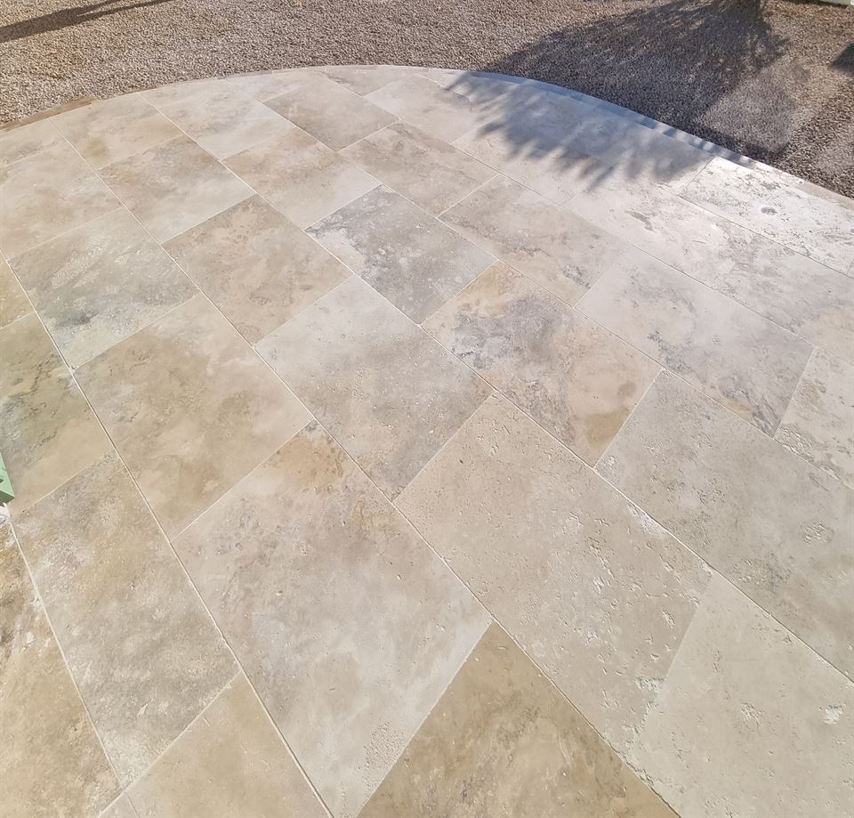 Carrelage en pierre de Bourgogne à Mâcon